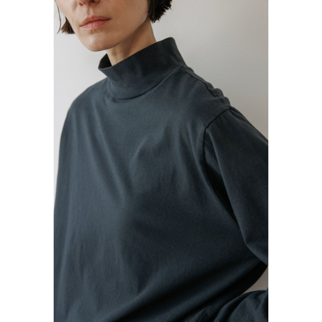 Loose Mockneck