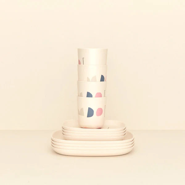 Illustrated Cup Set